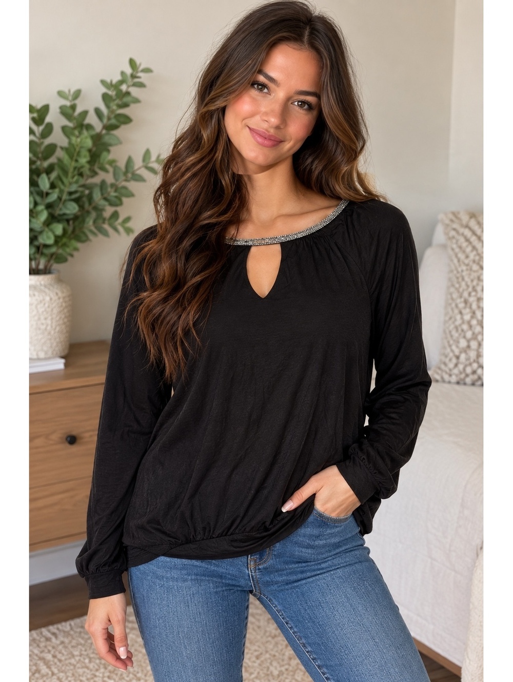 Cable & Gauge Women's Black Long Sleeve T-Shirt with Keyhole Neck